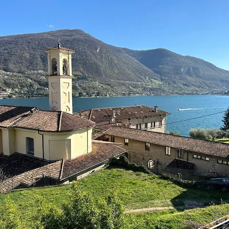 Sebino Monteisola בית נופש