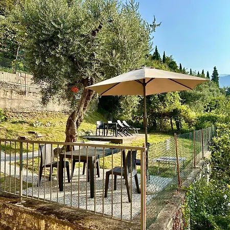 Sebino Monteisola בית נופש מונטה איזולה